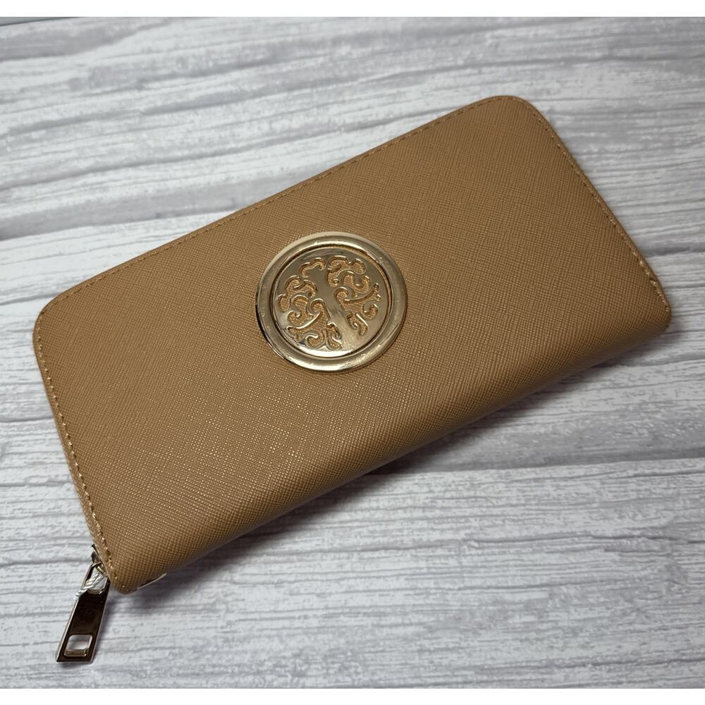 Dasein Woman Wallet Purse Zip Around Clutch Multiple Card Holders Tan